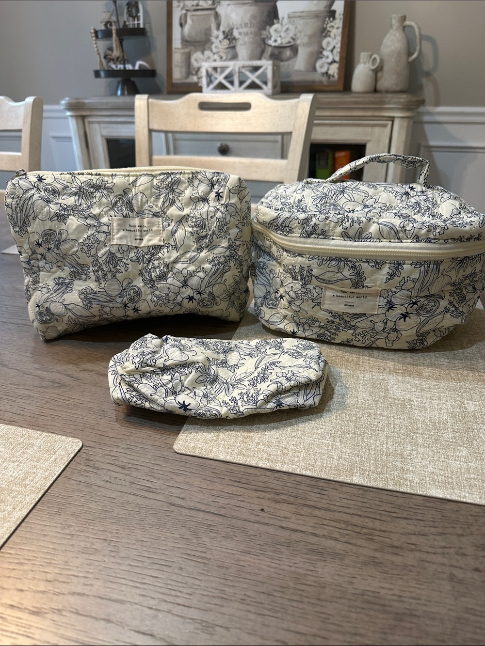 Floral Quilted Cosmetic Bag Set in Cream & Navy